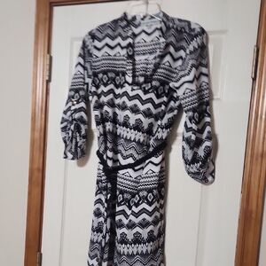 Almost Famous Monochrome Zigzag Dress